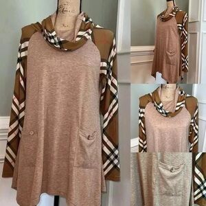 Trendy Plaid Sleeve Tunic | Soft Knit Pocket Detail | Medium
